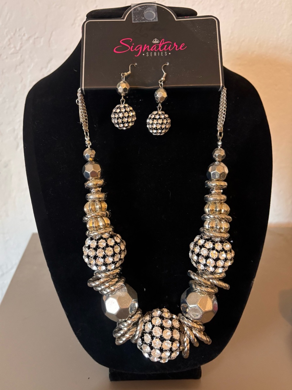 paparazzi Silver Crystal Embellished Ball Necklace & Earring Set